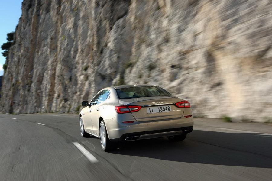  Maserati Quattroporte 2012 года  (фото 80 из 126)